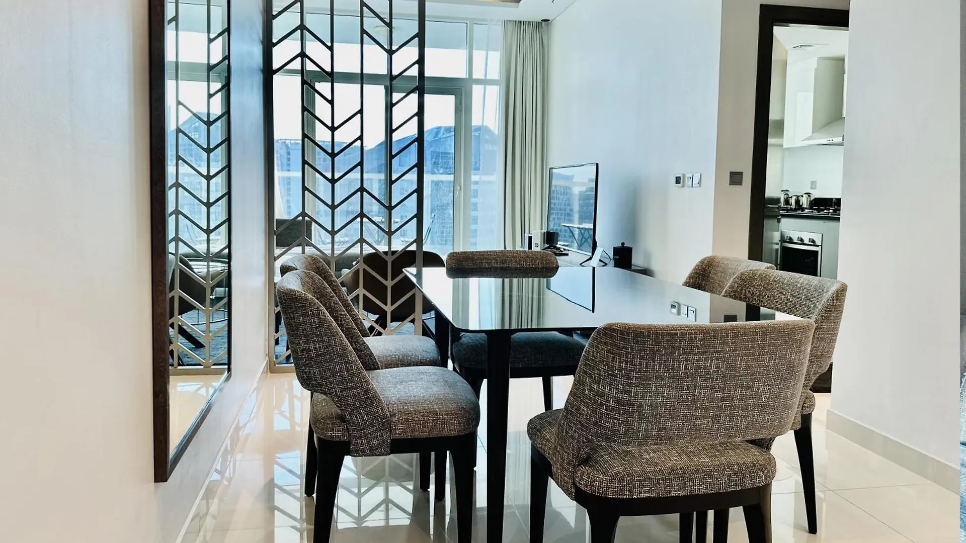 Vserve Stylish Suite 1 Bedroom With Burj Khalifa And Canal View Dubaï Appartement