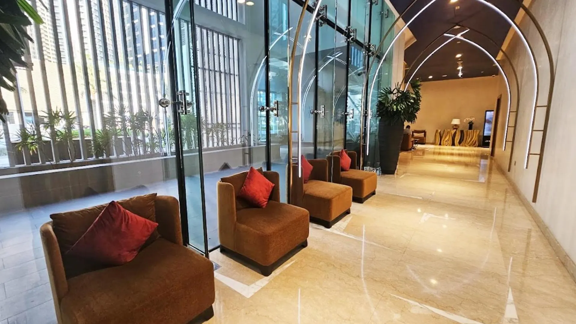 Vserve Stylish Suite 1 Bedroom With Burj Khalifa And Canal View Dubai Apartment